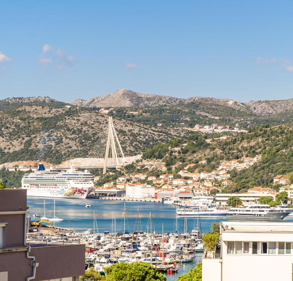 Gorgeous Sea View With Free Parking Appartamento *